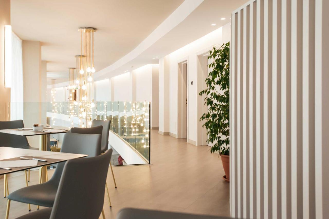 Phi Hotel Cavalieri Бра Экстерьер фото