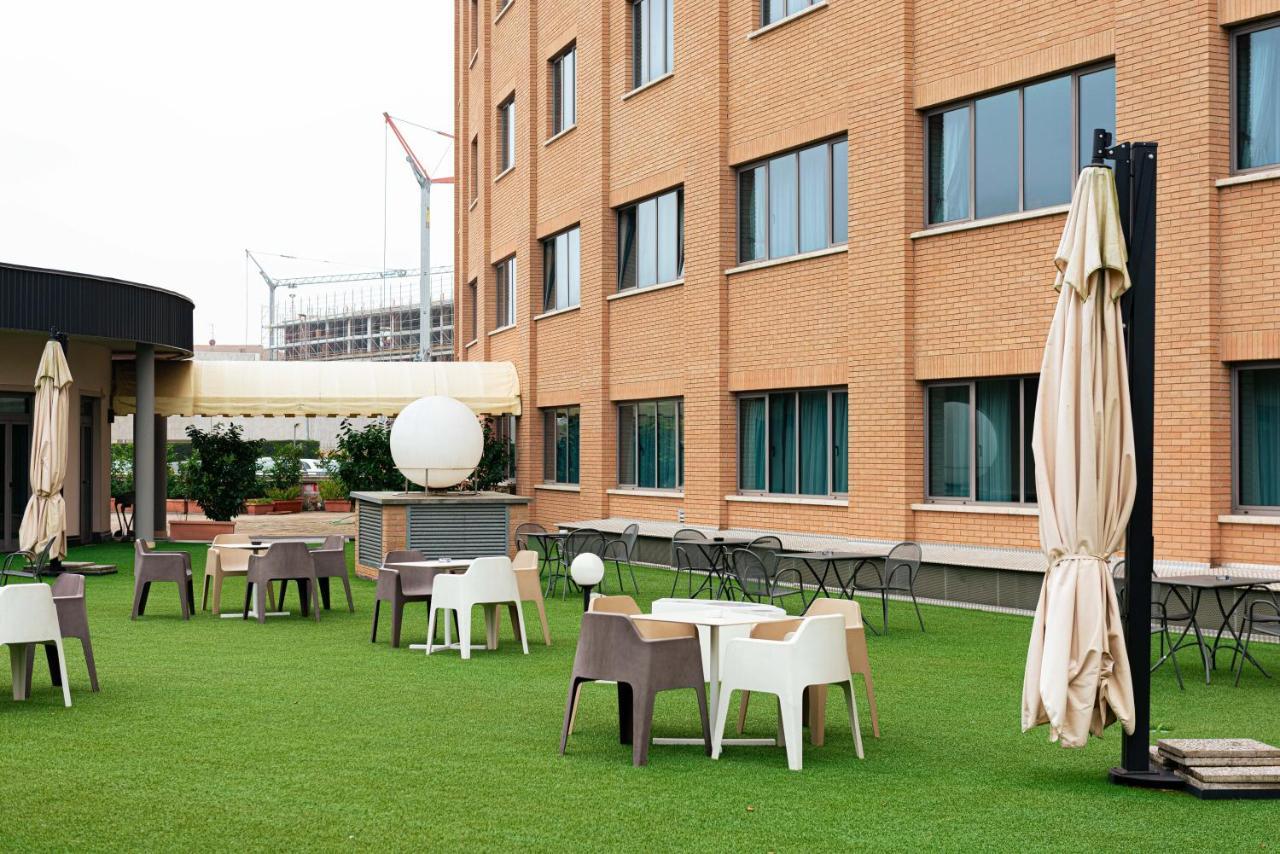 Phi Hotel Cavalieri Бра Экстерьер фото